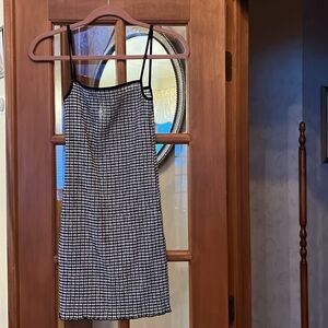 NWOT - Aritzia size Sm